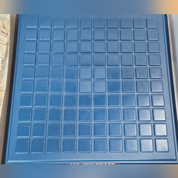 VINTAGE UPWARDS BY SCRABBLE - 3D WORD GAME - STACK TILES - 100% COMPLETE - 1997 - Picture 4 of 9